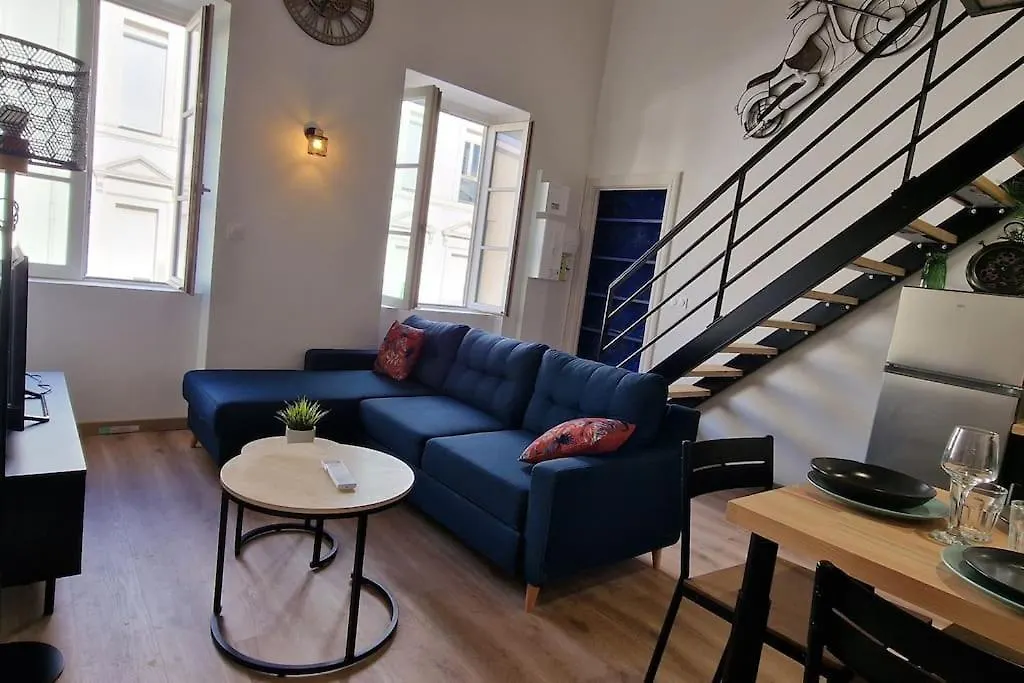 Le Loft Du Theatre Daire Montélimar Fransa